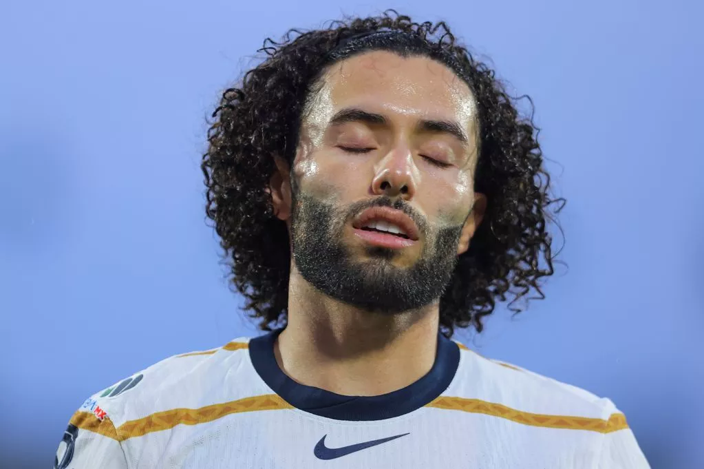 Liverpool transfer failure explained as winger had ‘suitcase ready’ for move