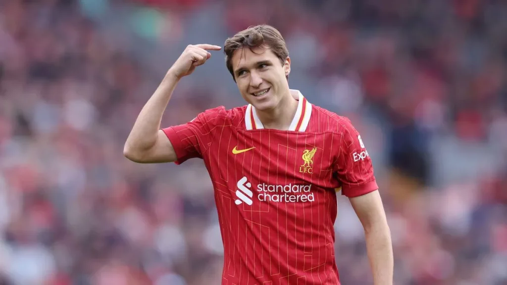 Liverpool news: Federico Chiesa’s reaction speaks volumes as Ryan Gravenberch makes Jurgen Klopp dig