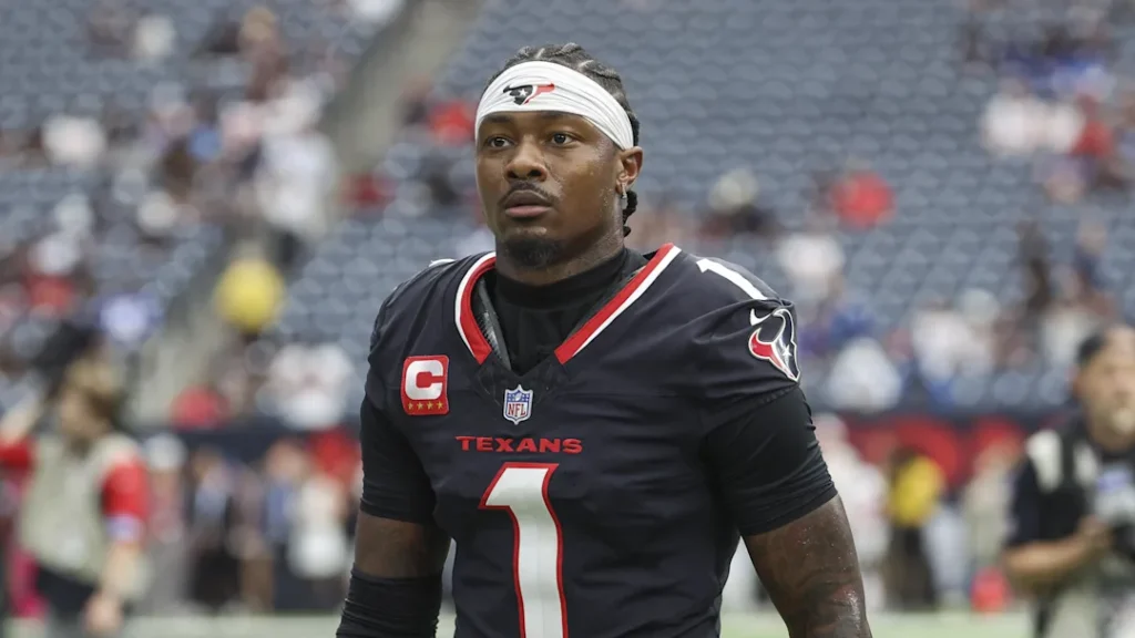 “TEXANS” RECEIVING CORPS IN CRISIS: Stef Diggs Injury Exposes Shocking Depth Deficit!