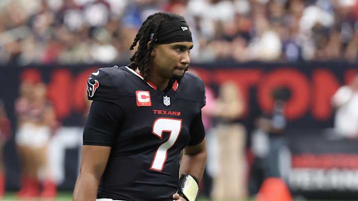 TEXANS MIND-BOGGLING BLUNDER SETS THE INTERNET ABLAZE!