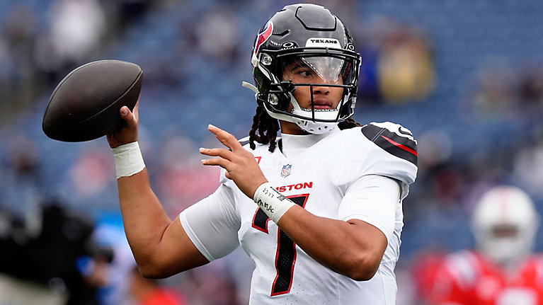 TEXANS LOOK TO EXTEND WINNING STREAK AGAINST STRUGGLING TITANS!