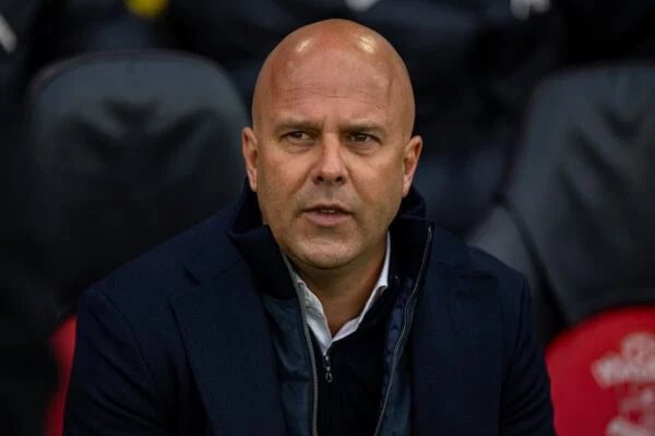 Arne Slot hits nail on head with social media criticism: ‘If you lose, it’s all s***!’