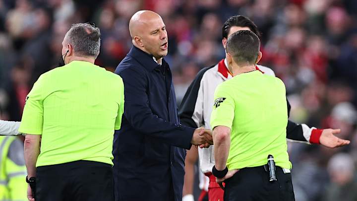 Arne Slot takes sly dig at Premier League referees ahead of touchline ban