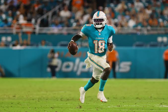 PLAYOFF FEVER: Dolphins’ Tyler Huntley Gets Green Light for More Practice Reps Ahead of WIN-OR-GO-HOME Showdown Against Jets!