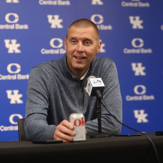 Mark Pope’s BIGGEST Gamble Yet: Will It Pay Off for the Wildcats?