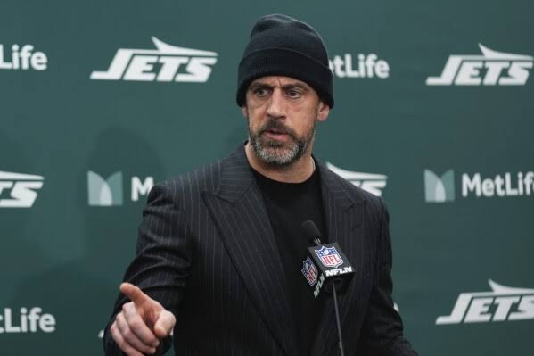 Steelers Safety Takes SHOCKING U-Turn on Aaron Rodgers After Brutal Comment