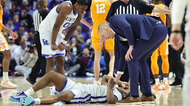 KENTUCKY FANS ARE FREAKING OUT: Jaxson Robinson’s Injury Sparks Panic and Outrage on Social Media