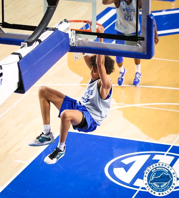 Fans Are Replaying This Clip and Asking One Question: Why Isn’t This Player in the Starting Five Yet?