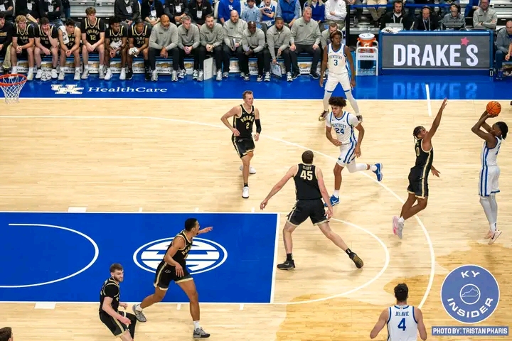 Everyone Came to See the New-Look Kentucky Team, But When the Final Buzzer Sounded, There Was Only One Player Everyone — Coaches, Reporters, Even Opponents — Wanted to Talk About