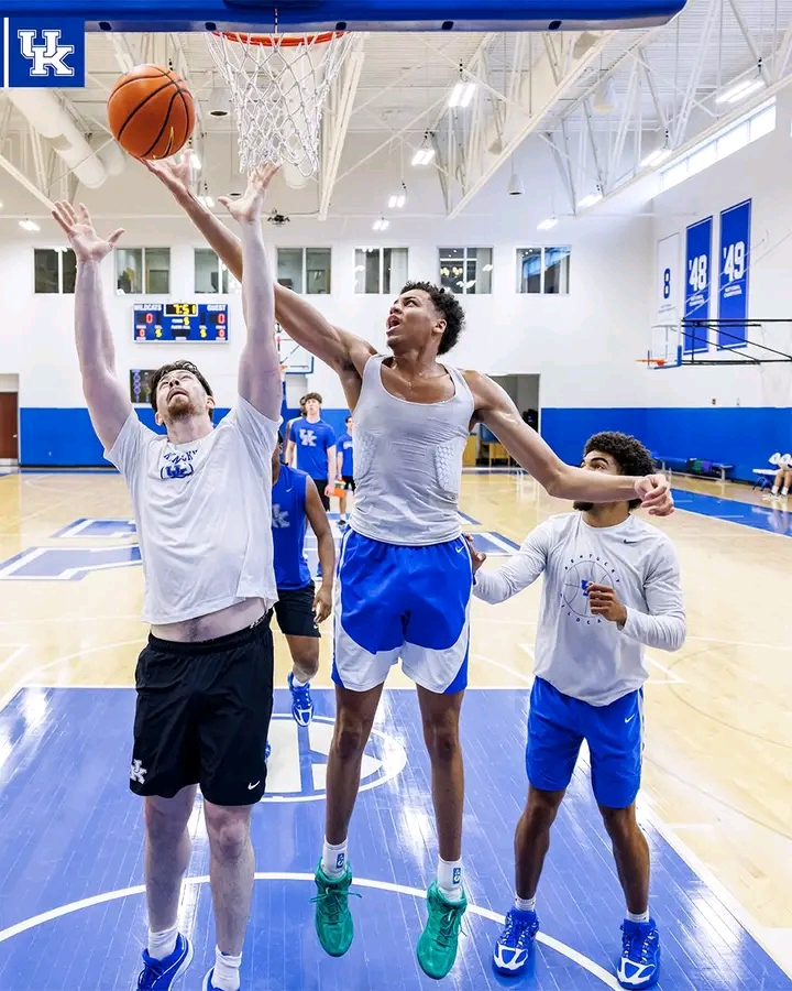 Everyone Watching Kentucky’s Summer Practice Noticed This One Thing