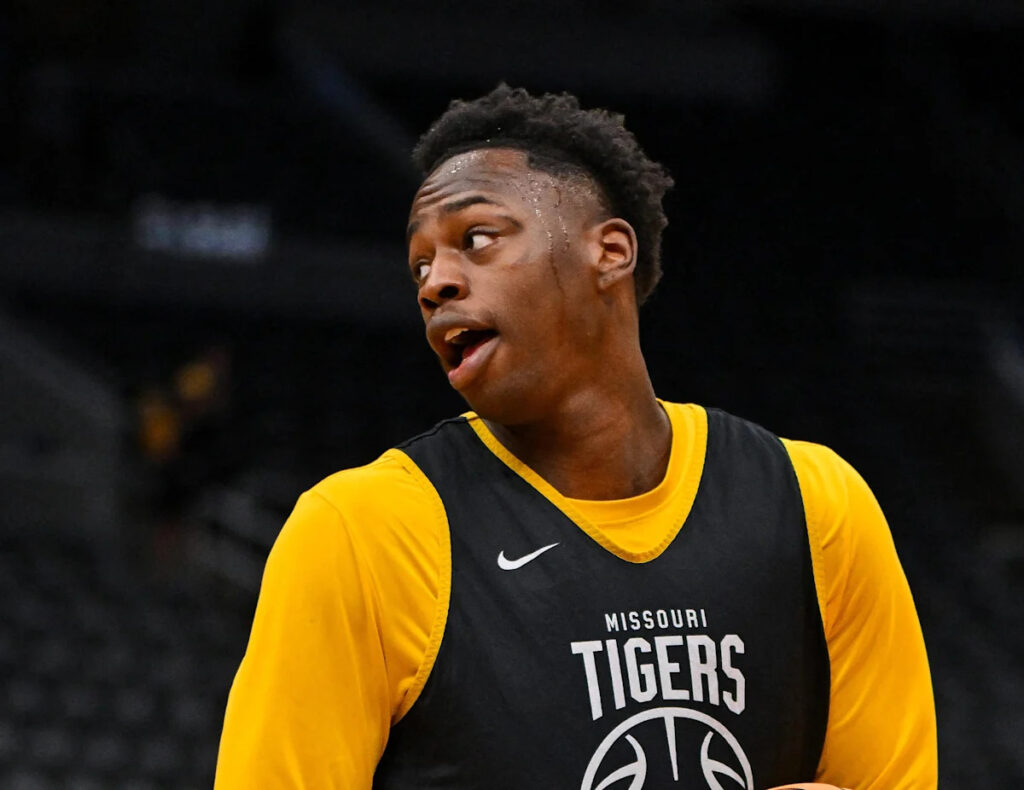 MITCHELL’S UNCERTAINTY COULD FORCE A MAJOR CHANGE — The Wildcat Nobody Expected May Have to Step Up