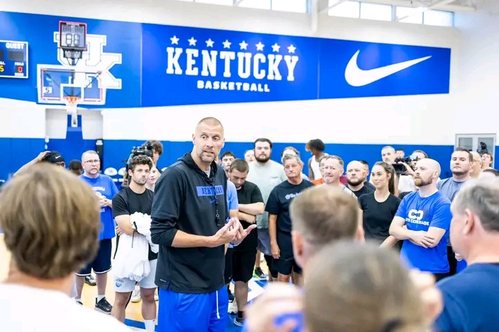 Analysts Just Revealed What They Really Think About Mark Pope’s Kentucky Squad