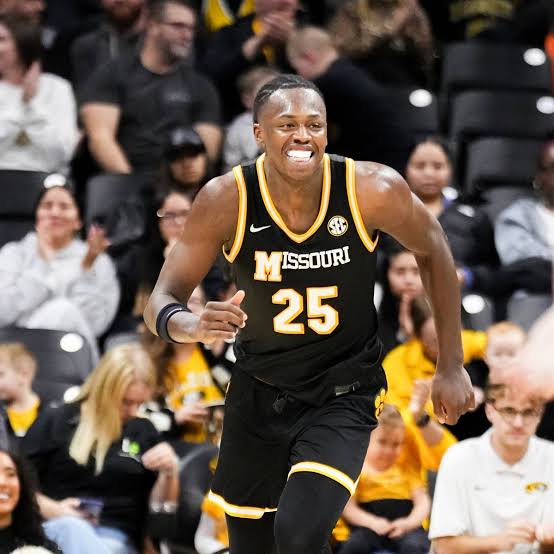 Kentucky’s Mark Mitchell Replacement Is Right Under Mark Pope’s Nose — Here’s Who Could Step Up